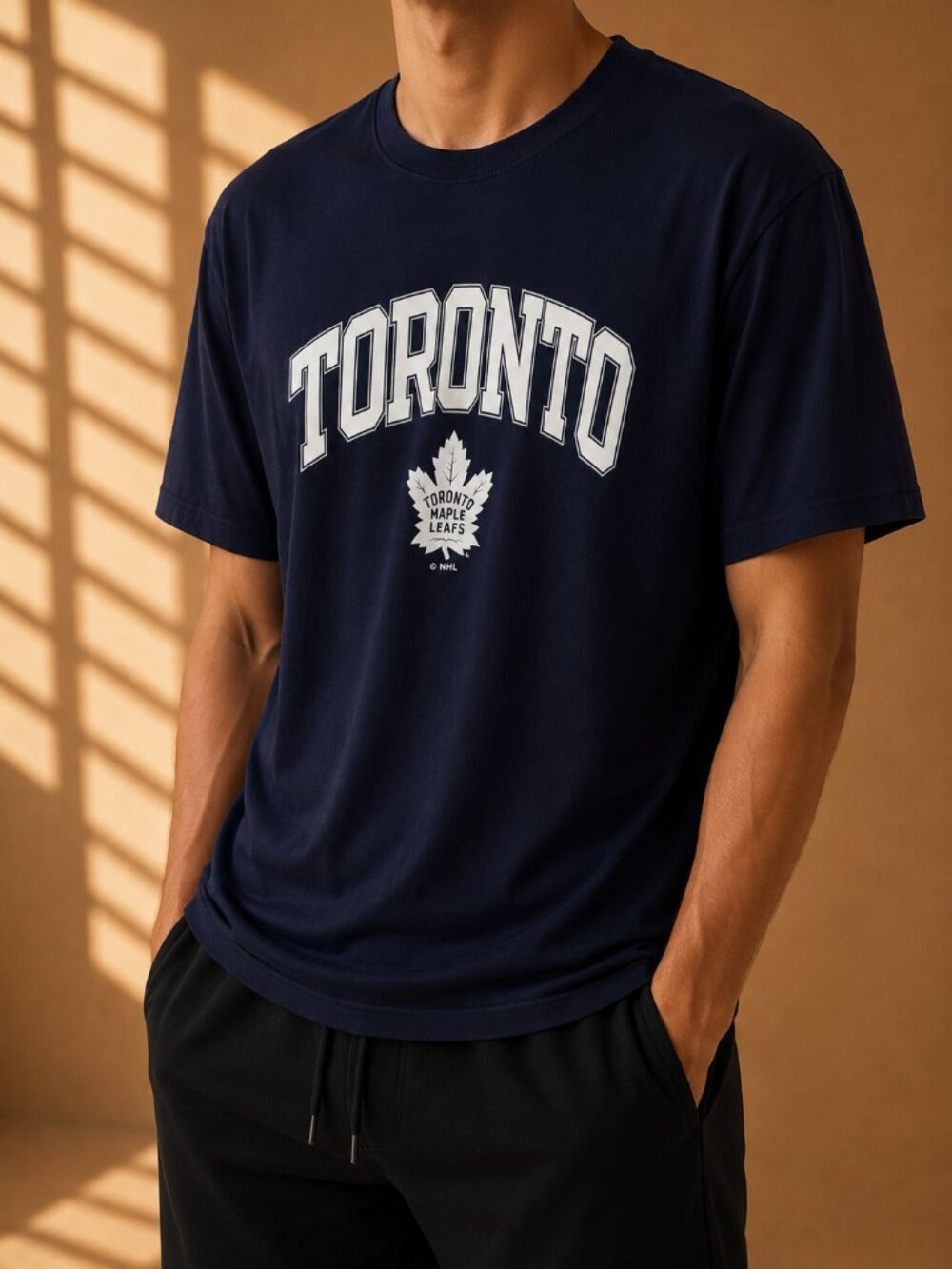 NHL Toronto Maple Leafs Graphic T-Shirt‎ Navy Blue Logo Tee (Men's L)